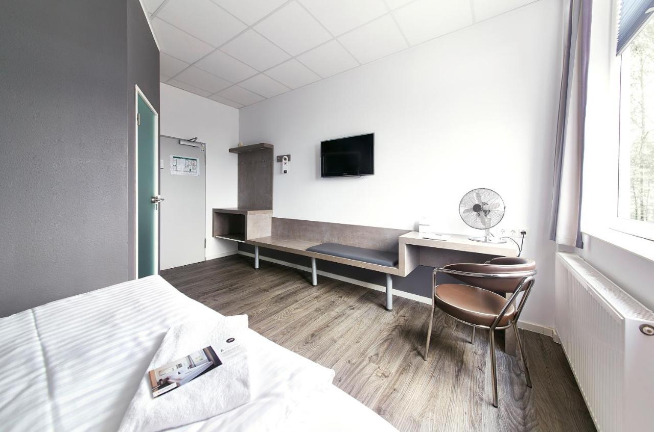 Road House Hotel พาเดอร์บอร์น ภายนอก รูปภาพ