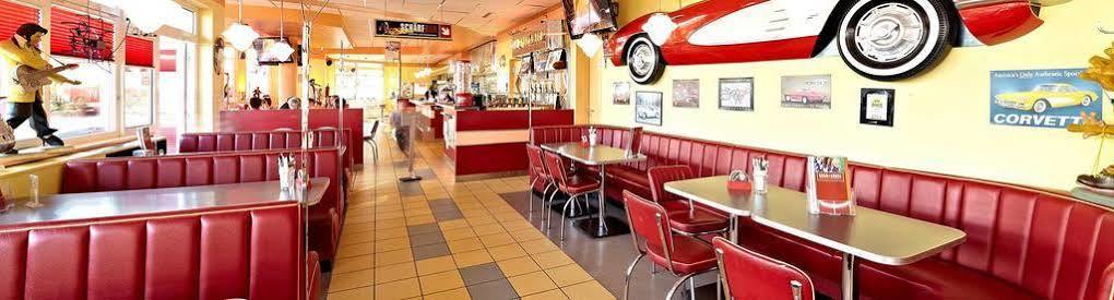Road House Hotel พาเดอร์บอร์น ภายนอก รูปภาพ